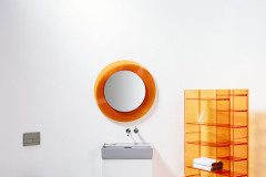 Laufen_foto_tisk_kolekce_Kartell_zrcadlo_a_regal_oranzova_mandarinka