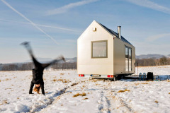mobile_hut