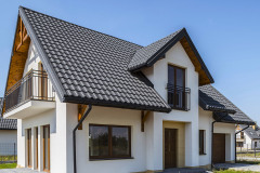 Stresni_krytina_SATJAM_Arad_Modul_ocel_Purmat_cerna_foto_zdroj_SATJAM