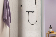 GROHE_Vitalio-Start_shower-system_matte-black_Mood-3